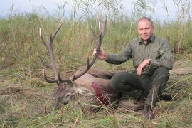 Browse a selection of Big game hunting trips in Bulgaria. Direct offers from outfitters in Hunting area Аврен on bghunters.com & Bulgaria Hunting Trips, 40 Lomsko Shose Street, Nadezhda 2, Sofia, Bulgaria, postcode 1220.