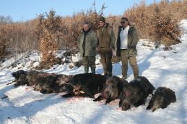 Περιηγηθείτε σε μια επιλογή από ταξίδια κυνηγιού στη Βουλγαρία. Άμεσες προσφορές από κατασκευαστές στη Κυνηγετική περιοχή Бръшляница 5844 - bghunters.com & Bulgaria Hunting Trips, Бръшляница, община Плевен, област Плевен, п.к.5844.